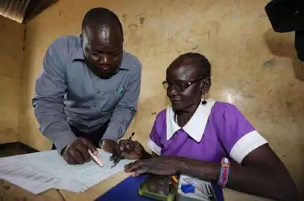 Meet The 72-Year-Old Great-Grandmother Getting Ready For Her Primary School Certificate Examination